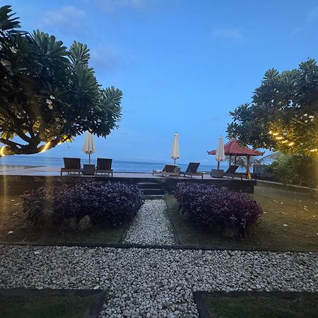Cave Beach Bungalow Semaya Buitenkant foto