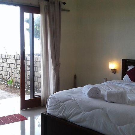 Cave Beach Bungalow Semaya Buitenkant foto
