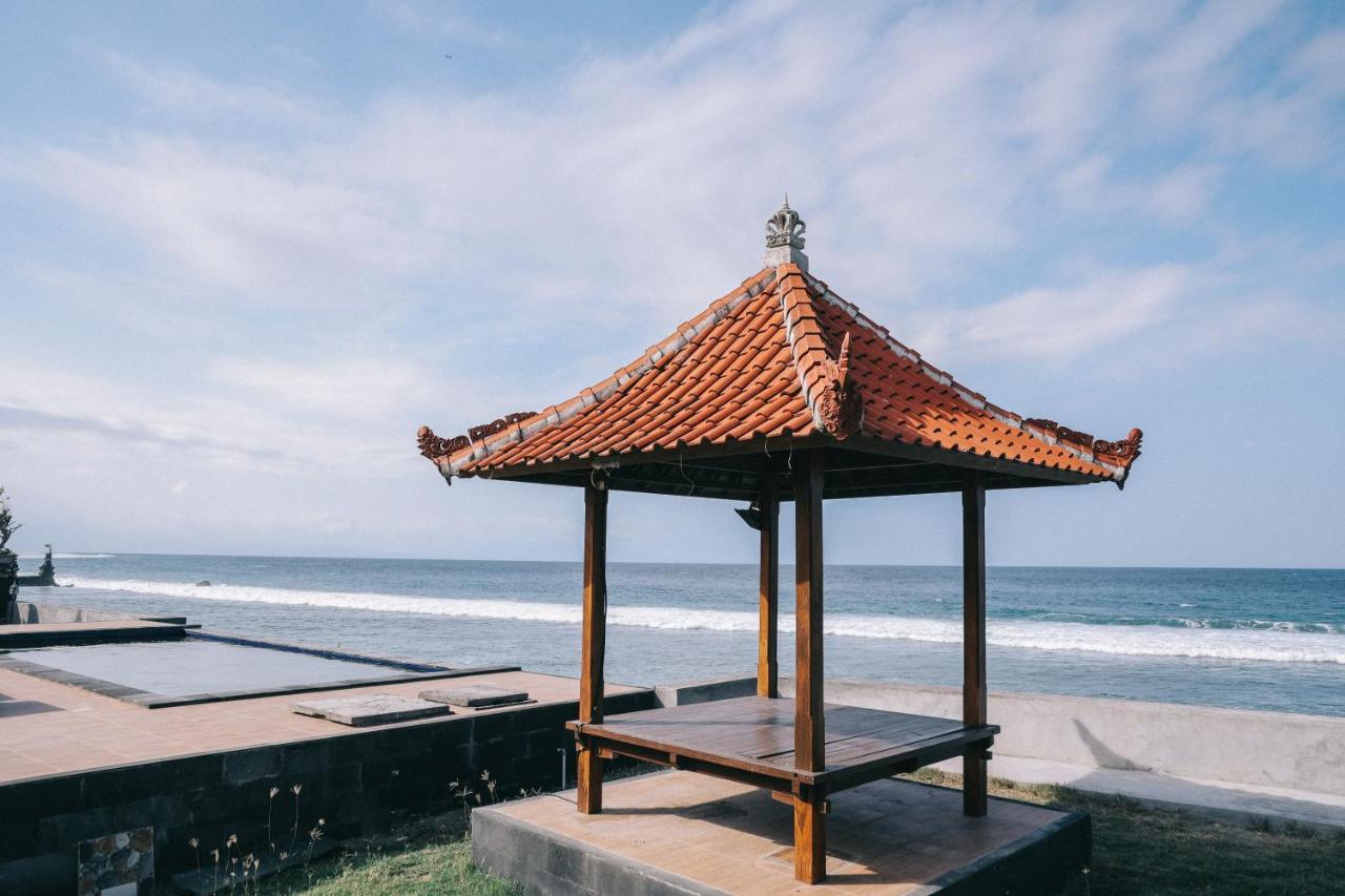 Cave Beach Bungalow Semaya Buitenkant foto
