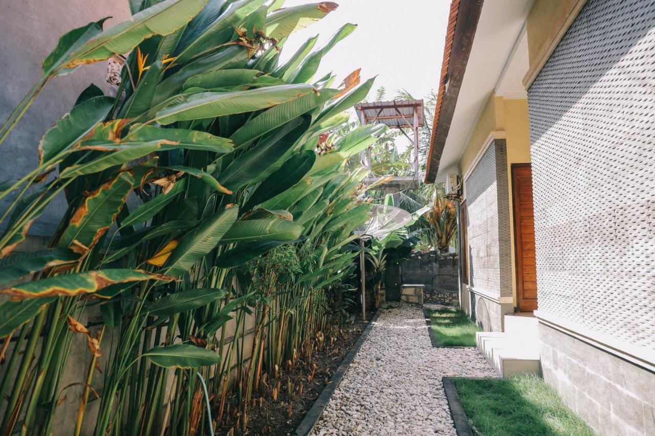 Cave Beach Bungalow Semaya Buitenkant foto