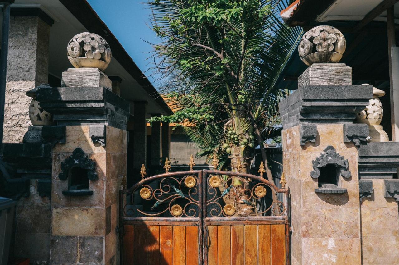Cave Beach Bungalow Semaya Buitenkant foto