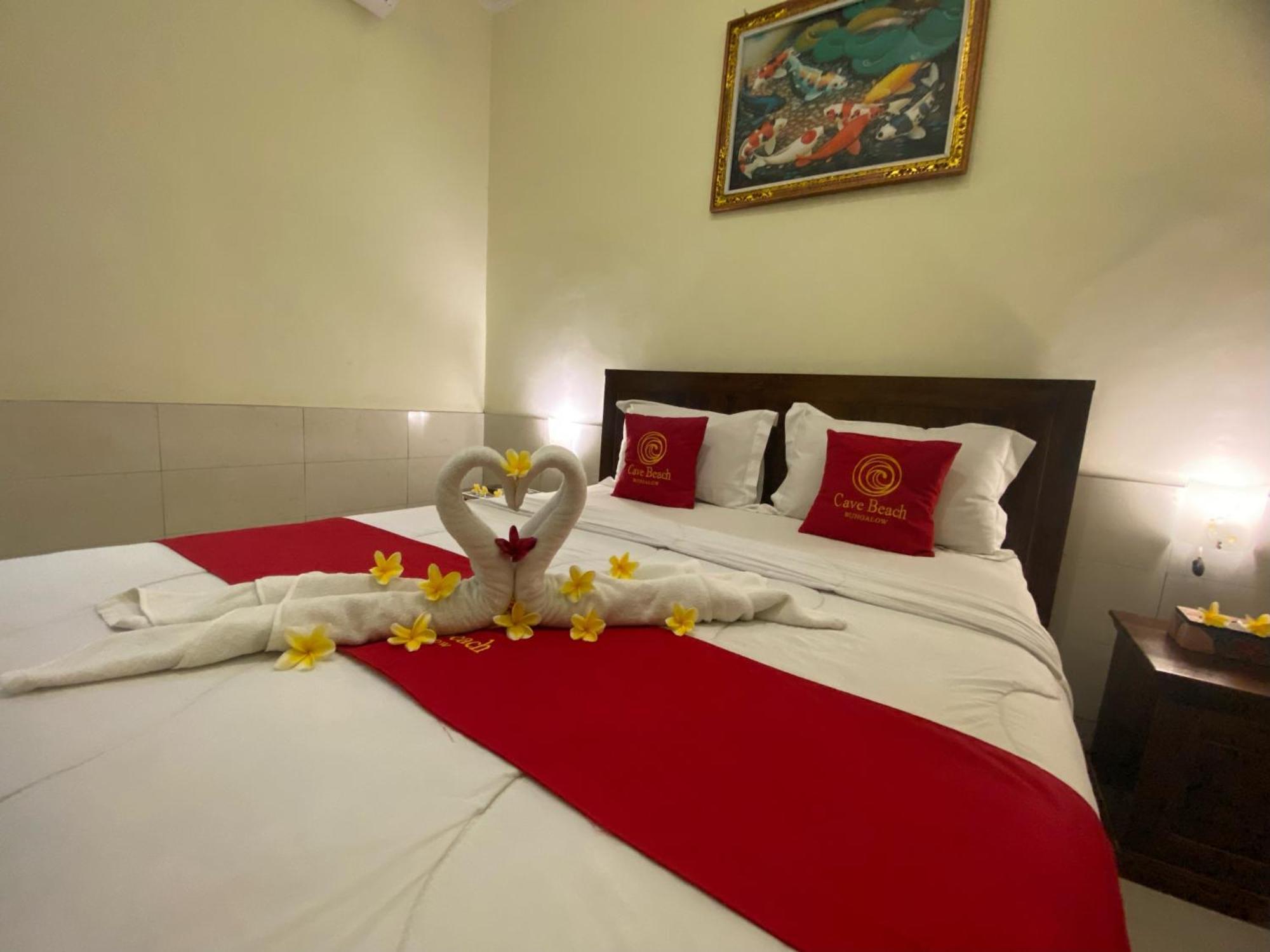 Cave Beach Bungalow Semaya Buitenkant foto